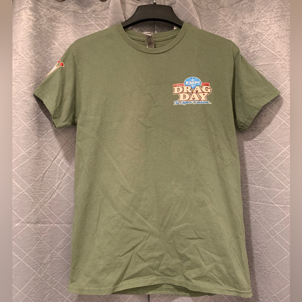 Graphic drag race tee